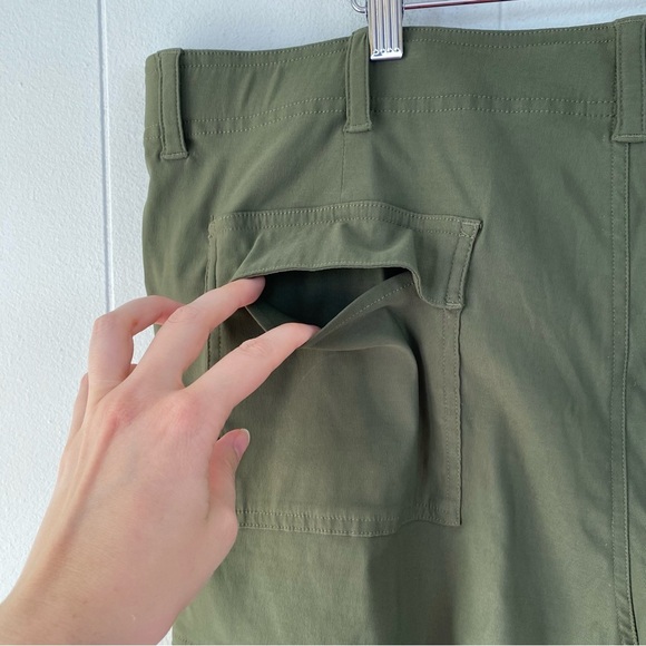 Columbia Cargo Shorts Omni-Shade Men's Size 42 Army Green Belted Lightweight - Picture 10 of 15